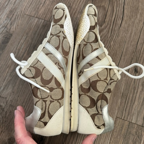 Coach Katelyn Size 8 Sneakers - Picture 4 of 5